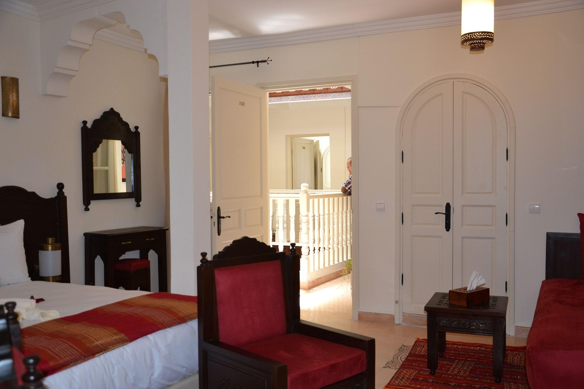 Hotel Riad Ben Atar Ес-Сувейра Екстер'єр фото
