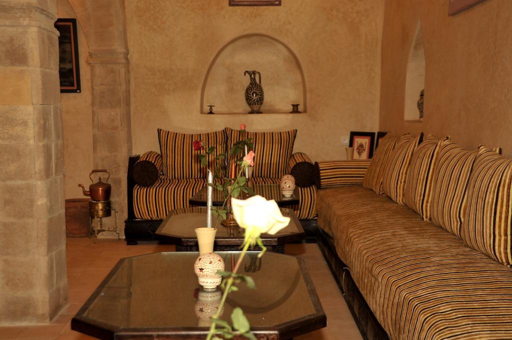 Hotel Riad Ben Atar Ес-Сувейра Екстер'єр фото