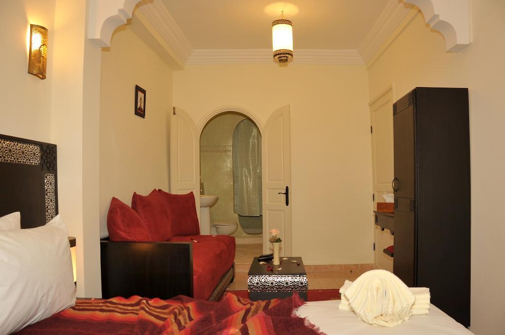 Hotel Riad Ben Atar Ес-Сувейра Номер фото